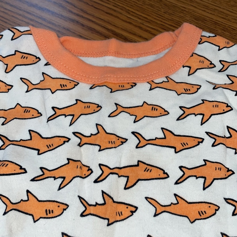 Baby gap goldfish pajamas size 6-12 months - Picture 3 of 4